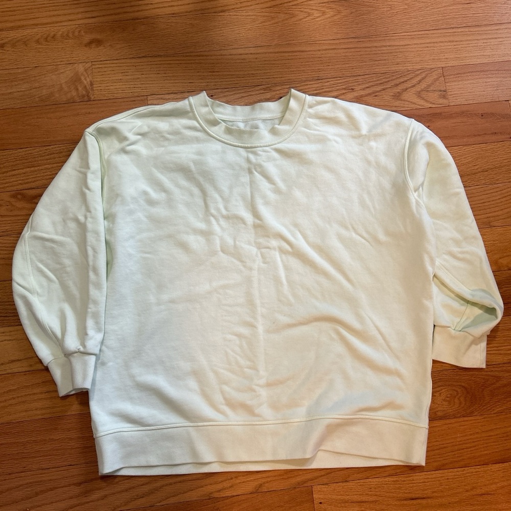 Lululemon sweatshirt